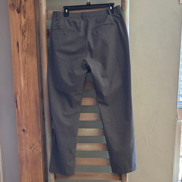 Men’s Under Armour Performance Pants - 34/30 - Picture 3 of 5